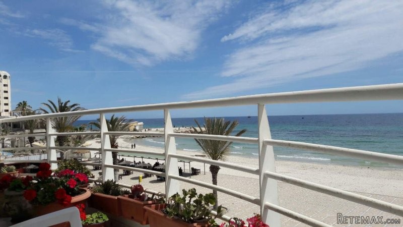 Bel appartement front mer