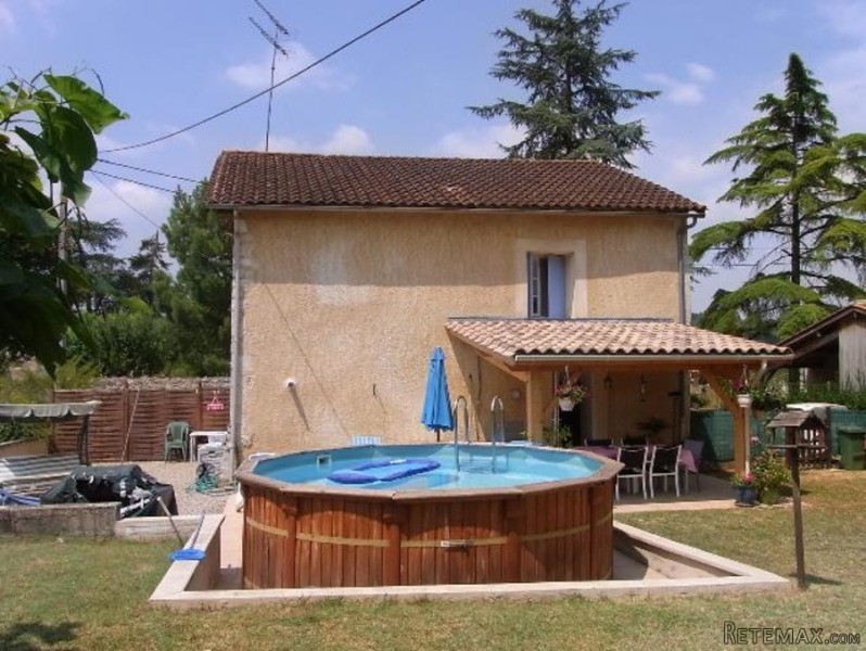 Just A Few Minutes Drive From Eymet A..
