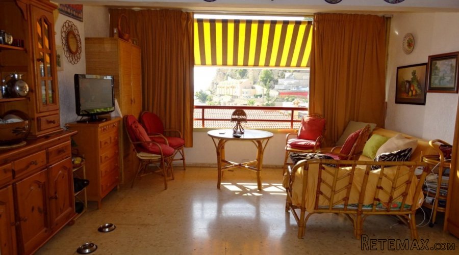 Soleado apartamento con vistas panorámicas al mar y playa.. - 3