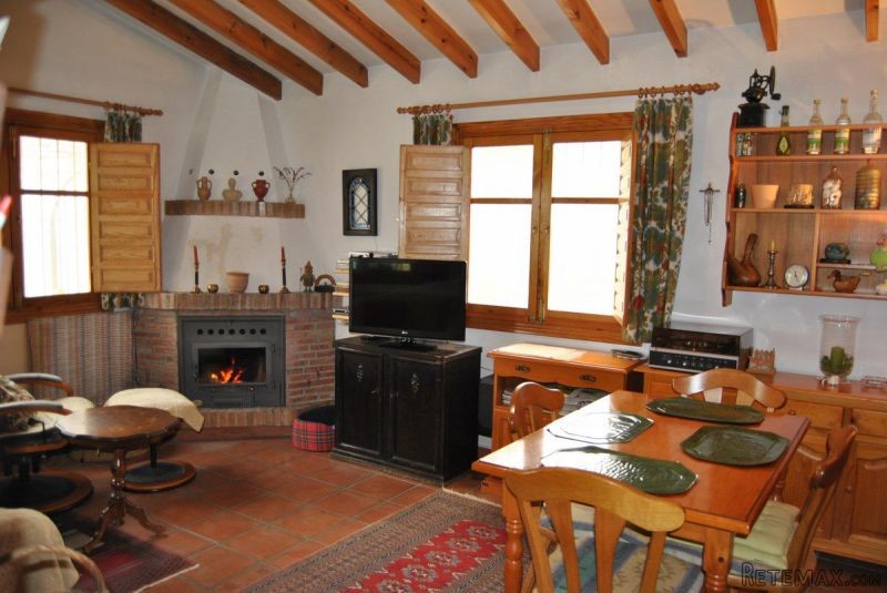 Chalet for Sale in Canillas De Albaida.. - 2
