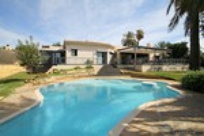 5 Bedrooms - Villa - Malaga - For Sale