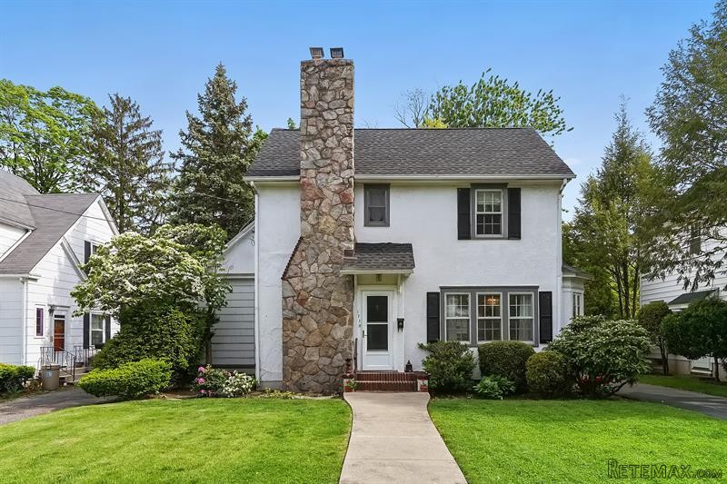 3 bedroom House For Sale: 171 Sparks..