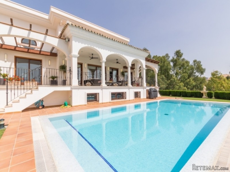 7 Bedroom Villa For Sale Situated In El.. - 2
