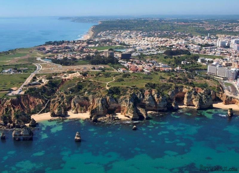 Fantastic Land For Residences In Ponta..