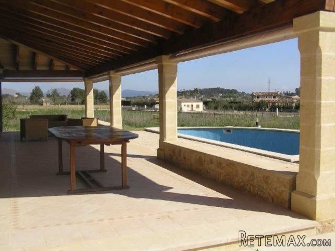 Stone-clad one storey villa, decorated in very modern style.. - 3