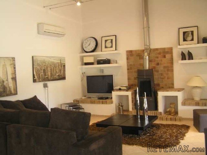 Stone-clad one storey villa, decorated in very modern style.. - 4