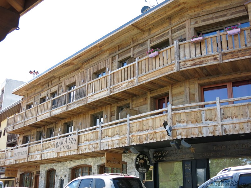 Superbly located 4 bedroom luxury..