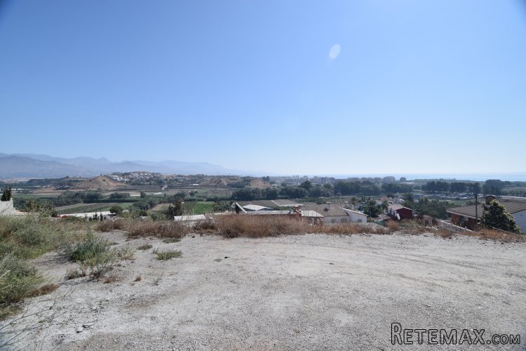 Tomt på privat läge nära centrum i Torre del Mar