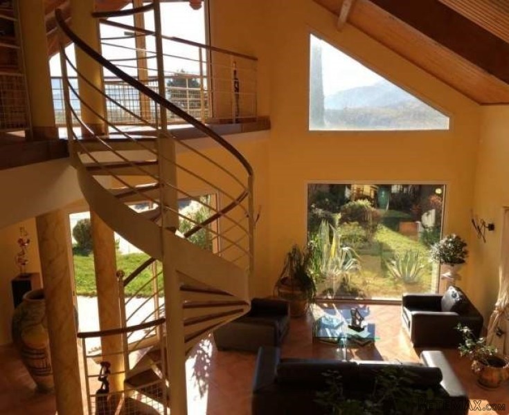 Well Renovated Villa With 1 Acre Of.. - 2