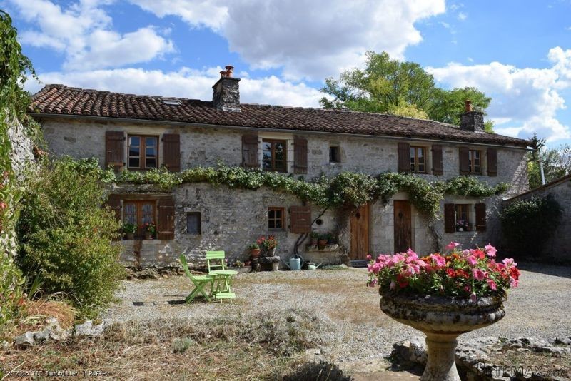 A Beautifully Renovated 'Longere' With..