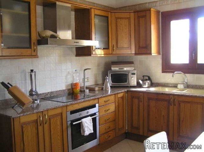 Stone-clad one storey villa, decorated in very modern style.. - 5
