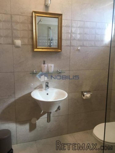 Šibenik, Vodice, 3 apartmana+suteren, vrt, parking mjesta - 6