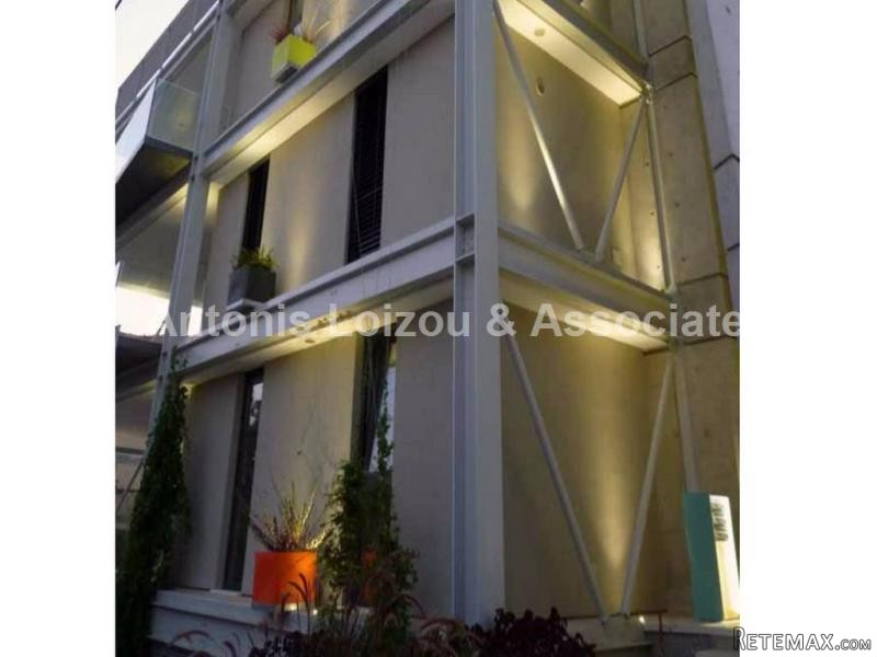 4 bedroom Penthouse with swimming pool..