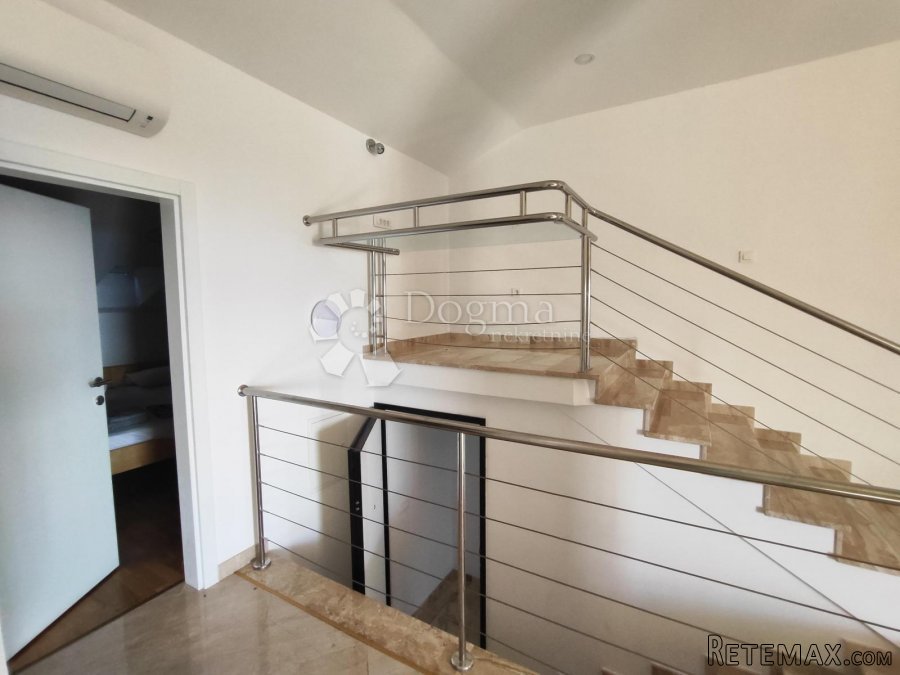 Apartman s panoramskim pogledom Njivice - 3