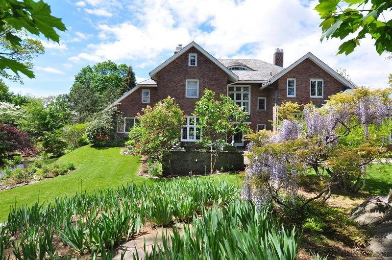 5 bedroom House For Sale: 7 Ridge Road.. - 2