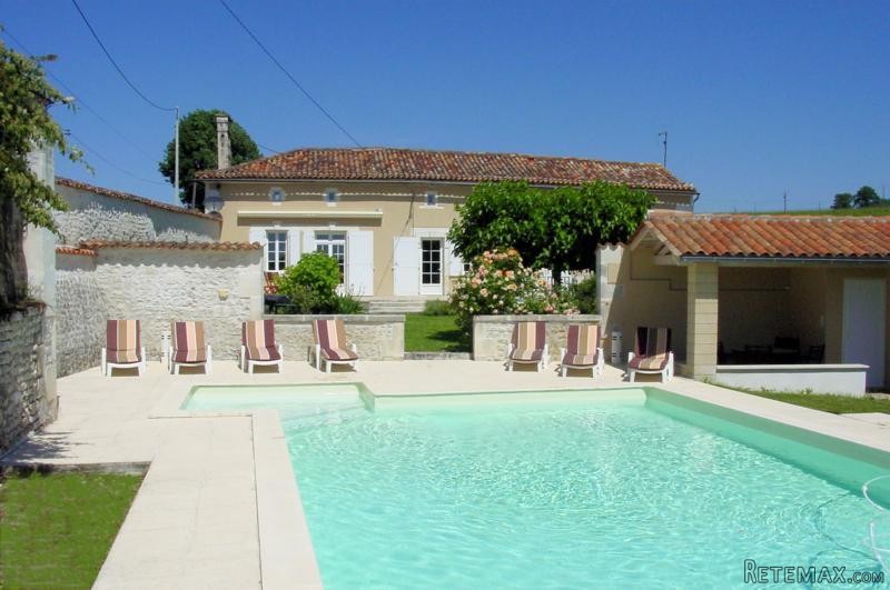 Attractive 5-Bedroom Country House