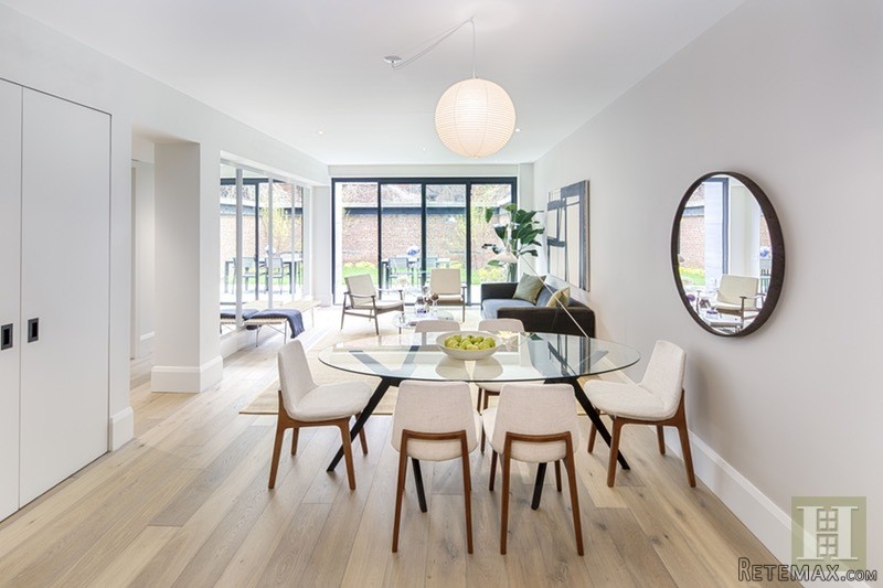 3 bedroom Apartment For Sale: 318 WEST..