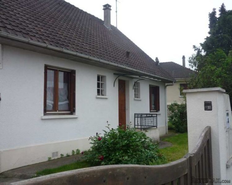 4 Bedroom Paris Suburb House