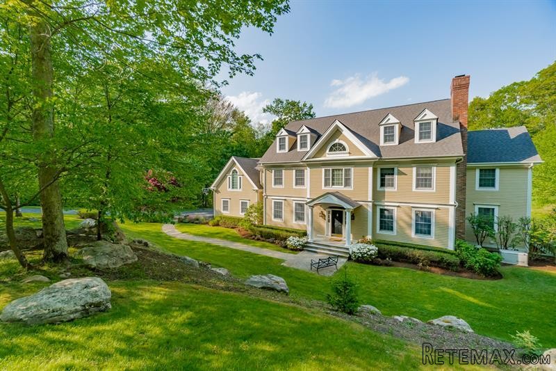 5 bedroom House For Sale: 70 Dann Farm..