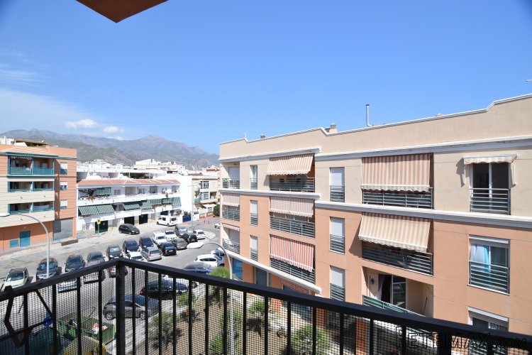 Lägenhet om 3 rum & kök i eftertraktade Torrecilla, Nerja.