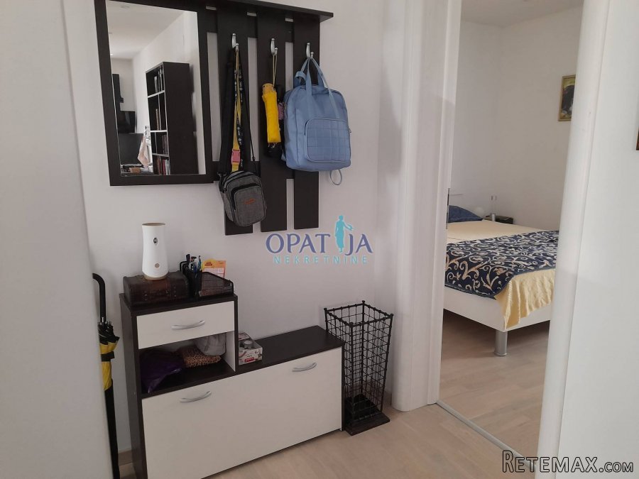 Crikvenica - naselje Benići, komotan stan 3S + DB, veličine.. - 2