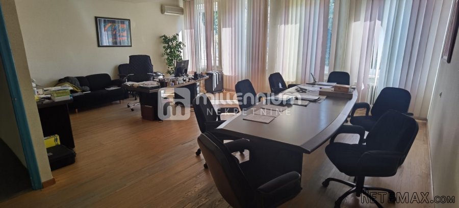 Rijeka, Centar, poslovni prostor 721.40m2, izvrsna pozicija!