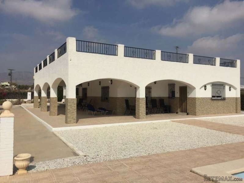 4 Bedroom Villa In Albatera With..