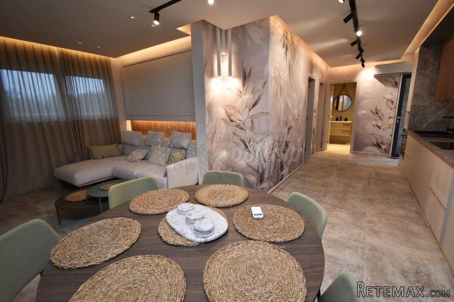 Luksuzni apartman s bazenom na krovnoj terasi! Njivice - 4