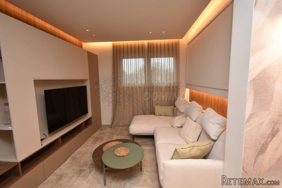 Luksuzni apartman s bazenom na krovnoj terasi! Njivice - 5