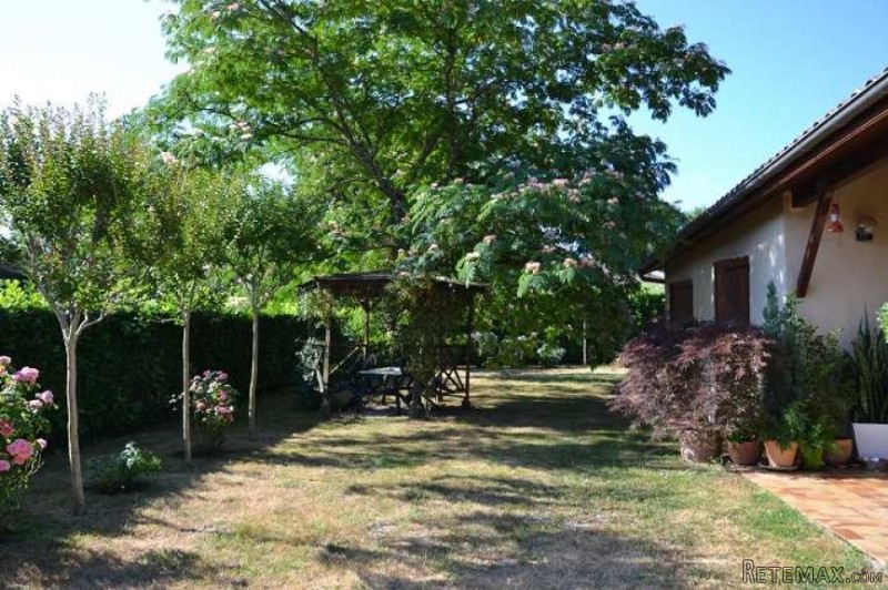 Charming Detached House For Sale - 2