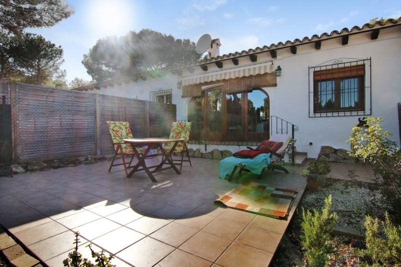 Beautiful bungalow close to all the.. - 2