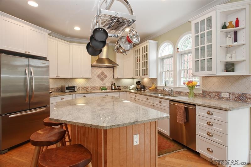 5 bedroom House For Sale: 5 Country.. - 2