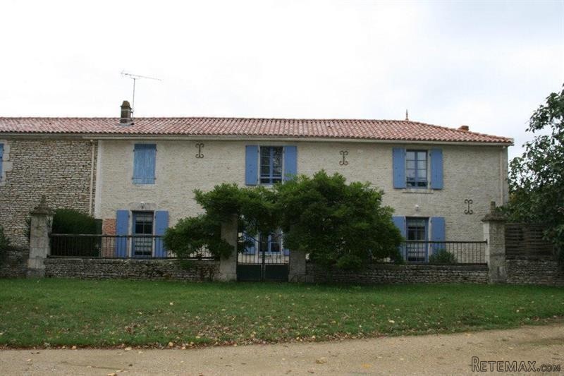 6 bedroom Character For Sale: 85400..