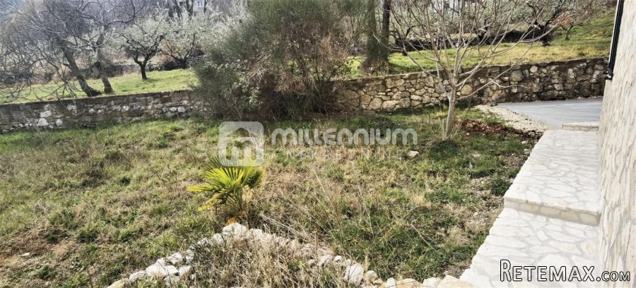 Istra, Lupoglav, imanje od 83.294m2 - 2