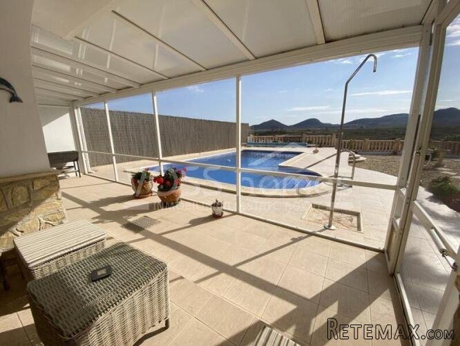 NEW & EXCLUSIVE TO VOSS HOMES - A stunning, lovingly cared.. - 12