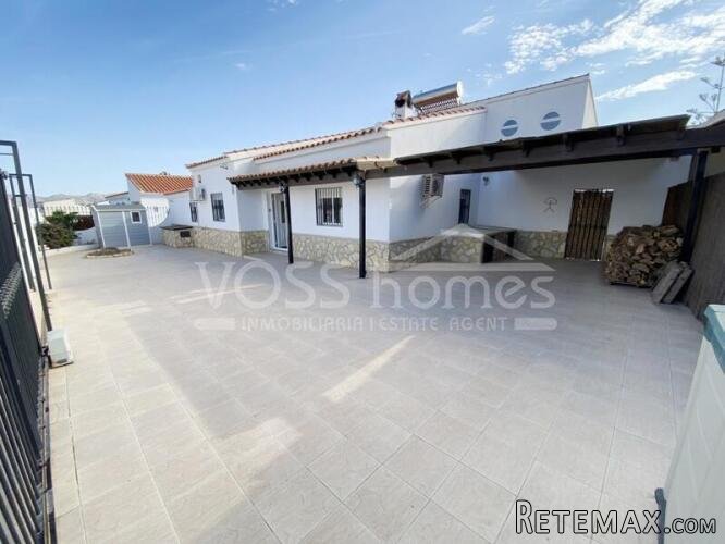 NEW & EXCLUSIVE TO VOSS HOMES - A stunning, lovingly cared.. - 13