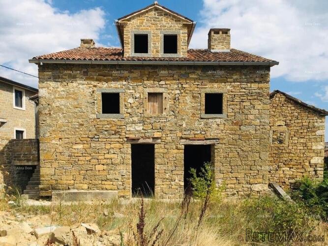 Kuća samostojeća stara za rekonstrukciju , blizina mjesta M..