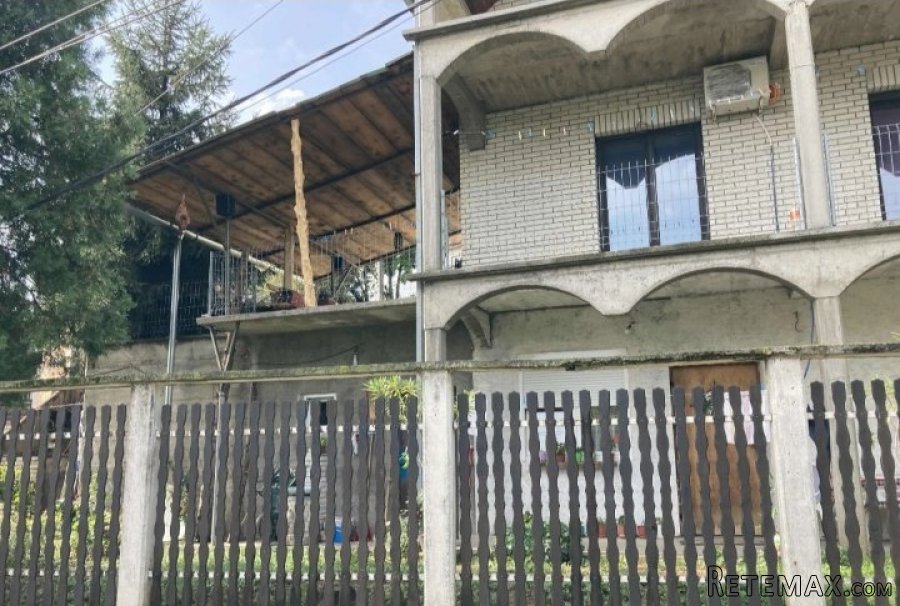 Prodajem kucu u Kumodrazu - 14