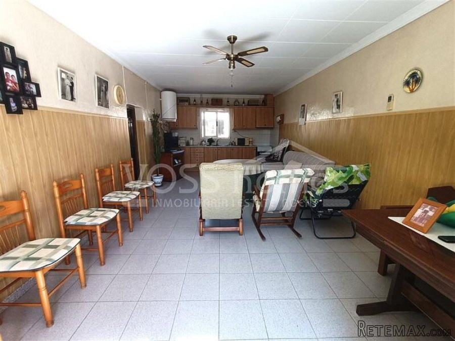 NEW LISTING - A 3 bed, 1 bath country property of 100m2.. - 15