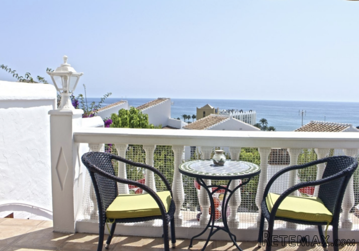Radhus om 3 rum & kök i vackra Tropicana, Nerja.