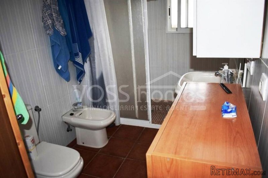 A lovely 5 bed, 2 bath, Two Storey Detached Country House.. - 17
