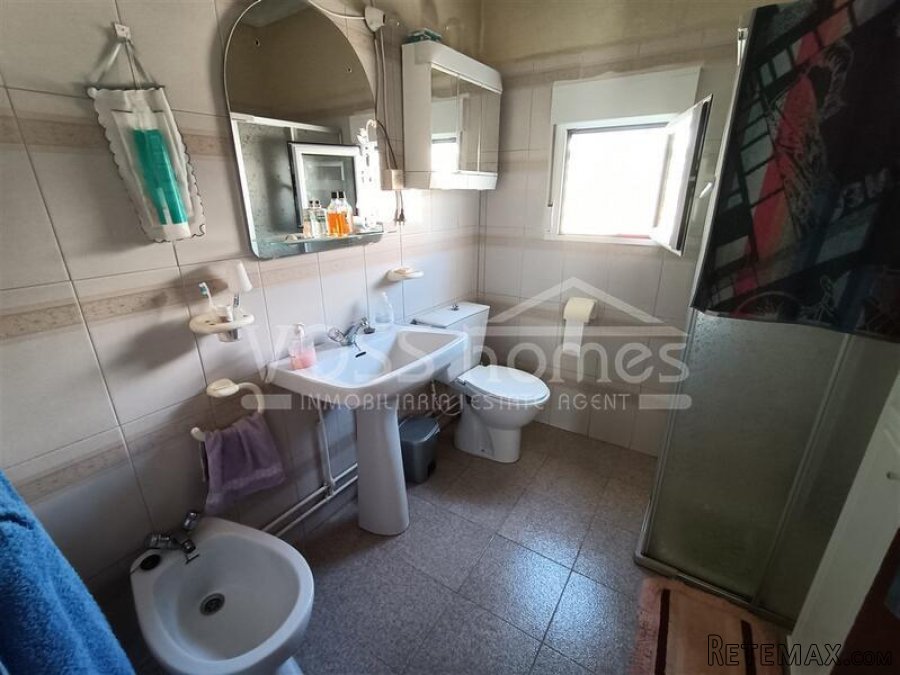 NEW LISTING - A 3 bed, 1 bath country property of 100m2.. - 17