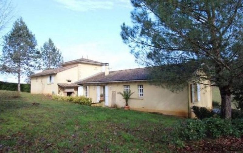 3 Bedroom Longere With Garden, Terrace..