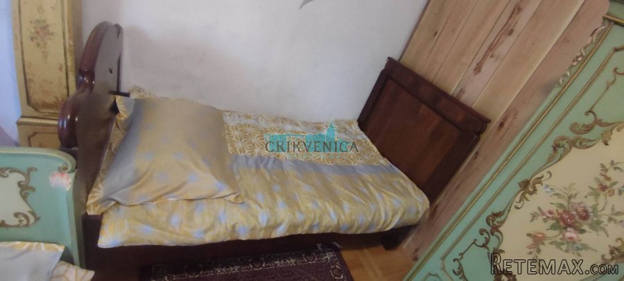 Donji Lapac, kuća sa velikim imanjem - 2