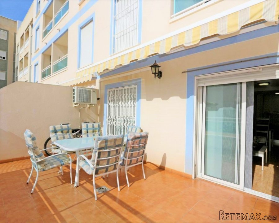 Apartamento en planta baja con terraza amplia orientación.. - 3