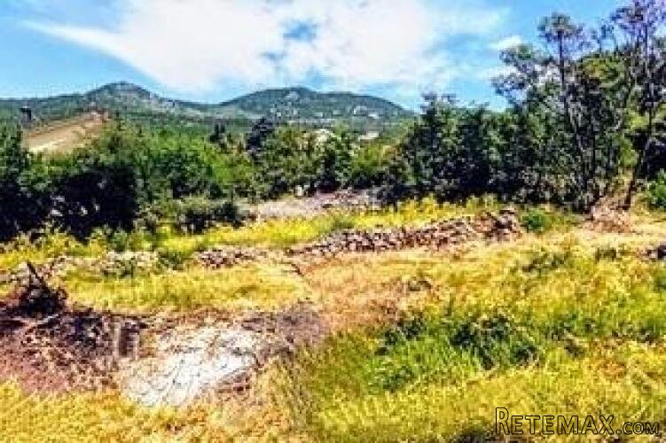 Hreljin, građevinski teren od 2410m2 s otvorenim pogledom