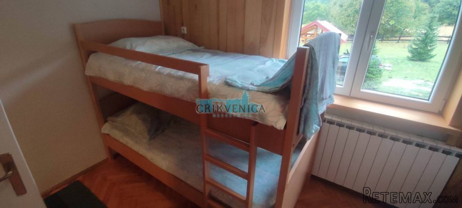 Donji Lapac, kuća sa velikim imanjem - 4