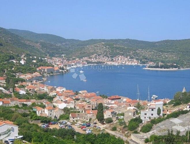 VIS, poljoprivredno zemljište 5086 m2 - 2