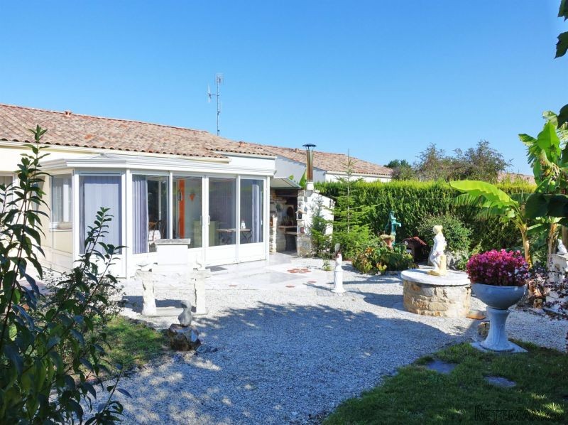 3 Bedroom Bungalow With Garage, Garden..
