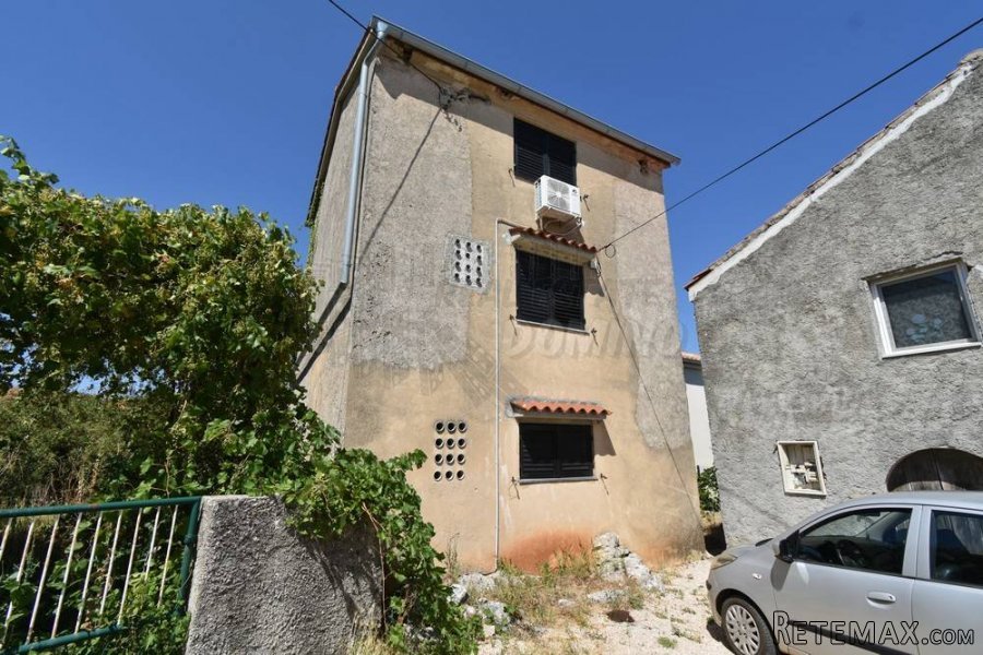 Samostojeća kuća sa velikom okućnicom! - 3